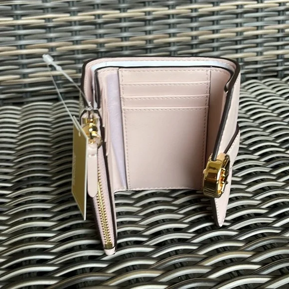 MICHAEL KORS CARMEN MEDIUM LOGO AND FAUX LEATHER WALLET POWDER BLUSH MULTI - Picture 15 of 16